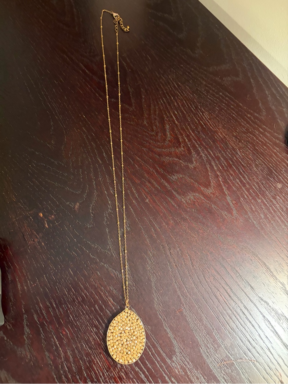 Gold Teardrop Pendant Necklace
